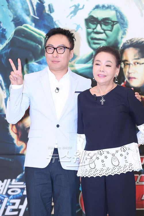 KBS2 '나를 돌아봐' 제작발표회장에서 독설여왕 김수미가 이홍기를 향해 강한 독설을 날렸다 / 사진= 최신혜 기자 shchoi@