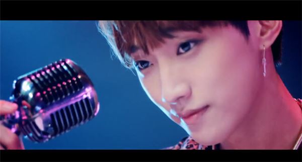 타이틀곡 '스윗걸' MV 중 일부, B1A4 진영./사진=해당 화면 캡쳐