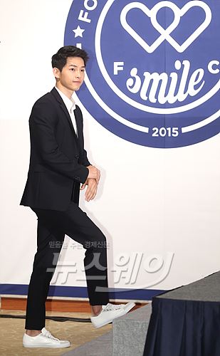 ‘FC SMILE’ 송중기. 사진=최신혜 기자 shchoi@newsway.co.kr