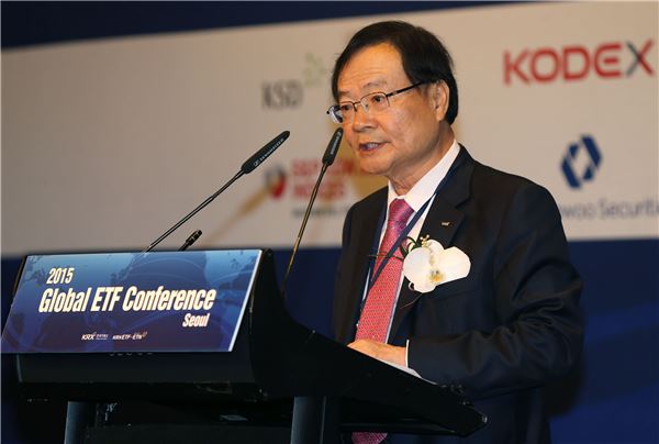 최경수 한국거래소 이사장이 '2015 Global ETF Conference Seoul'에 앞서 개회사를 하고있다사진=한국거래소 제공