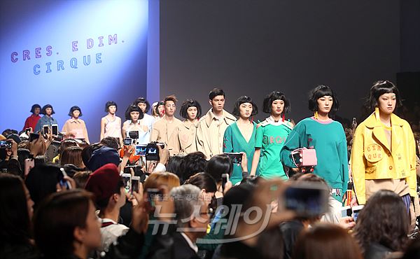 ‘2016 S/S 헤라 서울패션위크 크레스 에 딤’. 사진=최신혜 기자 shchoi@newsway.co.kr