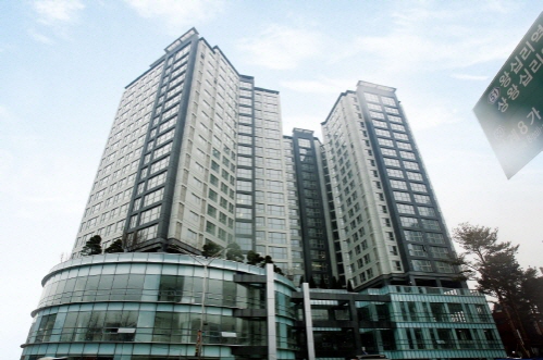 아파트 전세가율 최고치 경신 속 서울 중구 황학아크로타워 인기 기사의 사진