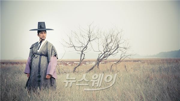 사랑 넘어 예술로 공명하는 이영애, 송승헌 ‘사임당’ 촬영장 스틸을 공개됐다 / 사진제공= SBS
