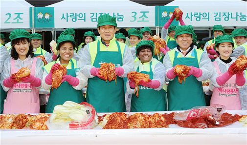 하나금융그룹, 5년째 두 달 간 전사적인 사회공헌 켐페인 기사의 사진