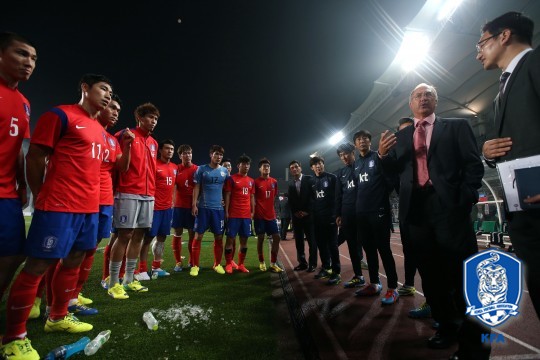한국 미얀마, 4-0 완파...손흥민 2도움 승리 견인차 기사의 사진