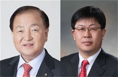 김주하 농협은행장(왼쪽)과 이경섭 금융지주 부사장(오른쪽) /사진=농협은행&금융지주
