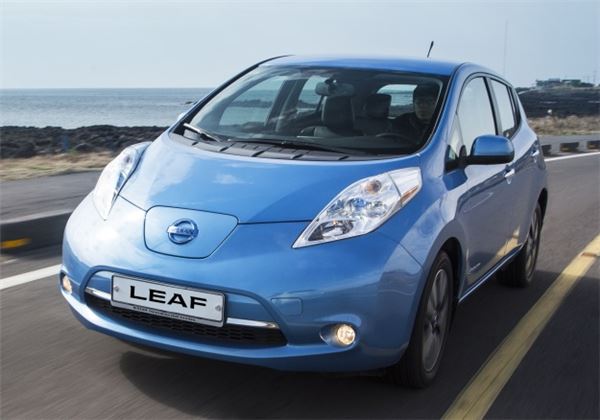 한국닛산은 오는 21일 열리는 ‘2015 서울 전기자동차 에코랠리’에 세계 판매 1위 전기차 리프(LEAF)를 참가키로 했다.