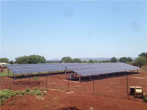 아프리카 모잠비크 마이크로그리드 실증-50Kw 태양광발전 모습.(사진 = 한전 제공)