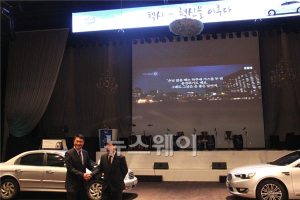 모바일택시 정보화사업단(주)엠티엔·(주)모터월드 사업협약 체결 기사의 사진