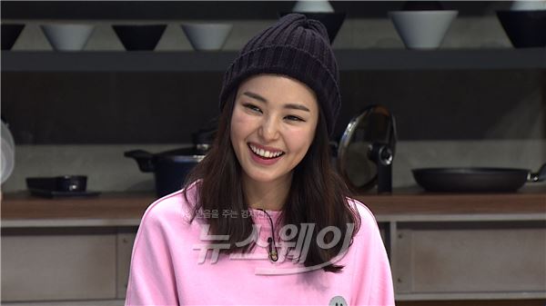 JTBC ‘냉장고를 부탁해’ 배우 이하늬의 건강 식재료가 공개됐다. 사진 = JTBC ‘냉장고를 부탁해’