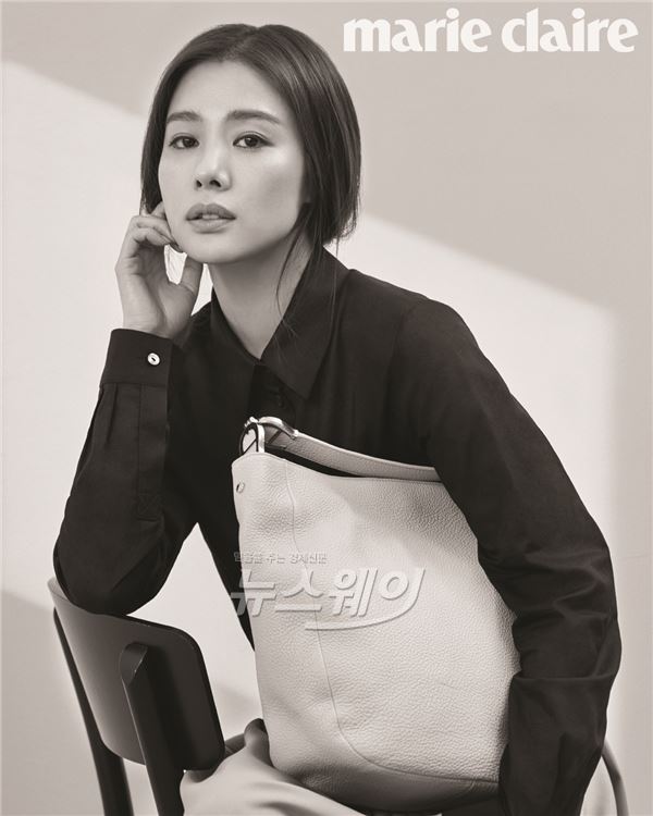‘애인있어요’ 김현주, 오피스 레이디 워너비 등극··· 시크+도도 기사의 사진