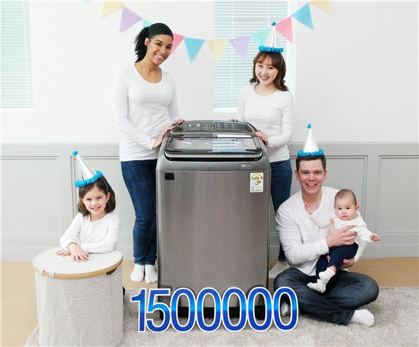 삼성전자가 지난해 2월 출시한 액티브워시 세탁기가 출시 1년 만에 글로벌 누적 판매량 150만대를 돌파했다. 사진=삼성전자 제공