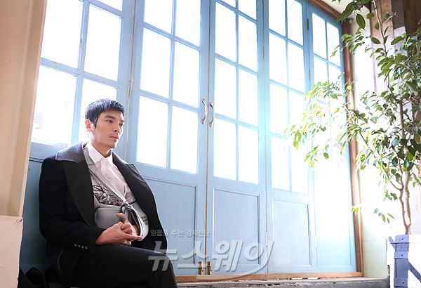 ‘널기다리며’ 김성오 “배우에게 연기란 행복이죠” 기사의 사진