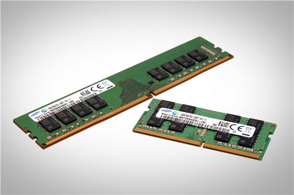 삼성전자는 지난 2월부터 세계 최소 크기의 10나노급 8Gb(기가비트) DDR4 D램을 세계 최초로 양산하고 있다. 사진=삼성전자 제공