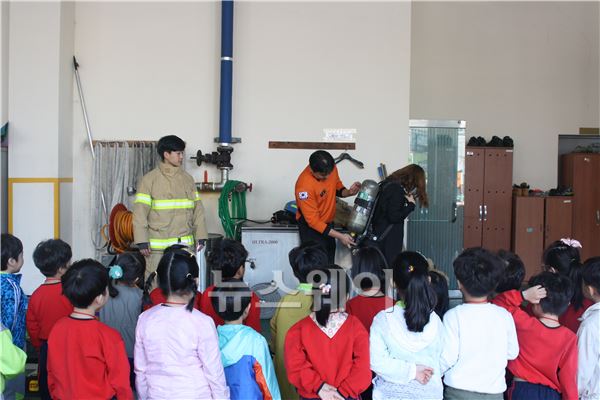 광주북부소방서, 보육교사 및 유치원생 대상 소방안전교육 실시 기사의 사진