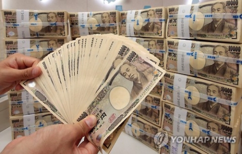 아베노믹스의 비극···부러진 3개의 화살