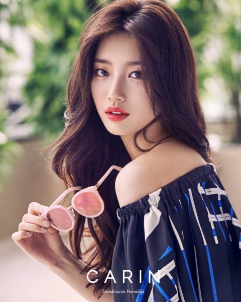 수지가 여름에 대처하는 법··· 블루+선글라스
