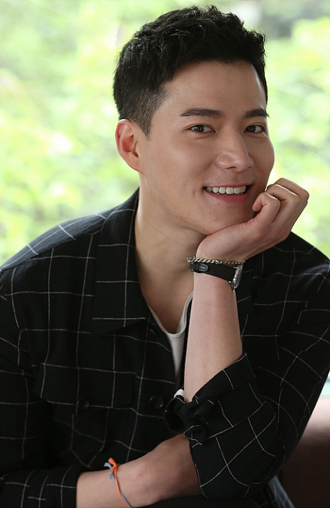 ‘태양의 후예’ 조태관, 인도주의적 미소