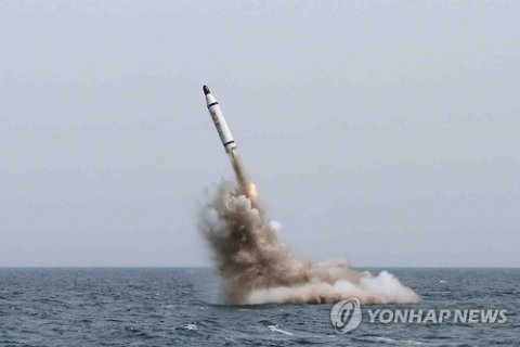 “北, 신형 방사포 300여문 최전방에 추가배치”