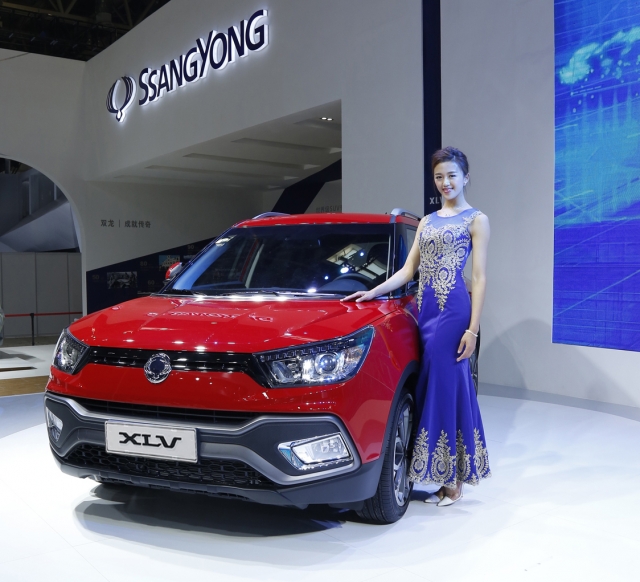 쌍용자동차가 25일 ‘2016 베이징모터쇼’ 프레스데이 행사를 통해 티볼리 에어(현지명 XLV)를 중국 시장에 공식 출시했다. 사진=쌍용차 제공