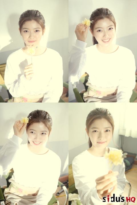 김유정, 봄꽃 같은 환한 미소 셀카 공개