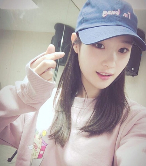 아이오아이(I.O.I) 정채연, 개인 스케줄 위해 제주도行···YMC “문제될 것 없다”
