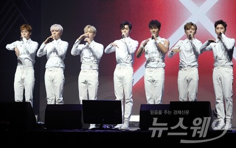  몬스타엑스, 1년간 쌓아온 패기로 ‘더 클랜’ 스타트 (종합)
