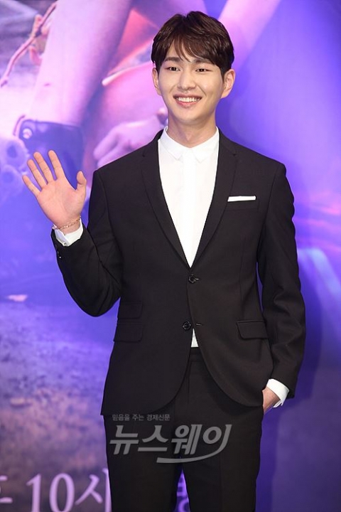 샤이니 온유, 성추행 논란 사과···“더 엄격하게 관리하고 노력하겠다”