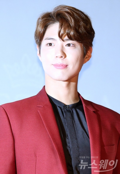 박보검, 2년만의 복귀작은 ‘남자친구’?···어떤 드라마길래?