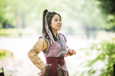 도희, 왈가닥 사기꾼女 변신··· ‘마녀보감’ 윤시윤과 찰떡케미