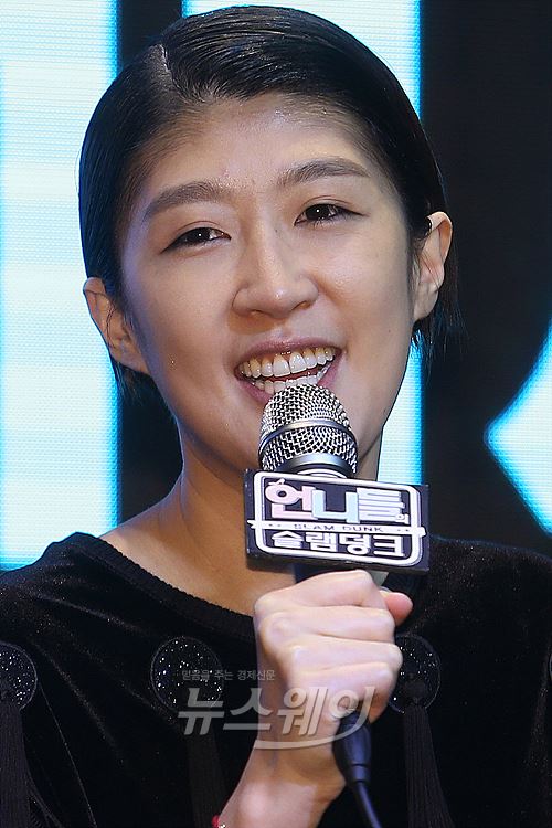 tvN 측 “‘시간탐험대3’, 홍진경 투입”···유상무 자리 대신한다