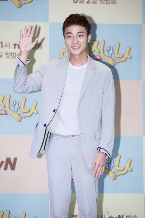  로이킴 “아버지, 방송 출연에 점까지 보셔”