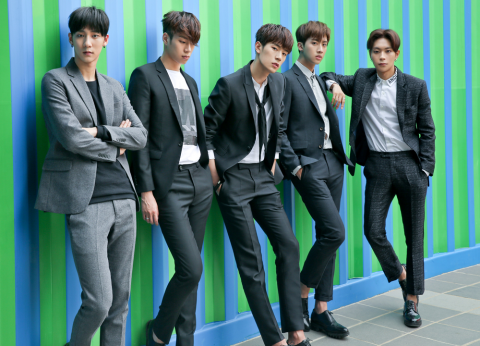 크나큰 ‘어웨이크’, 美 아이튠즈 차트1 위···대세 입증