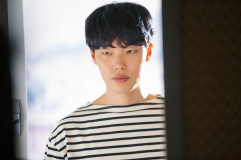 ‘운빨로맨스’ 류준열, 신선해 매력적인 남주왔다