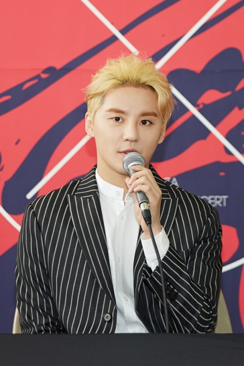  김준수 “소속사 식구 류준열, 제대로 이야기 못해봐 아쉬워”