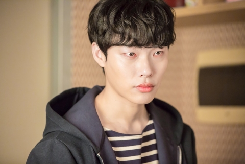 ‘운빨로맨스’ 류준열, 자꾸만 끌리는 매력 남주 왔다