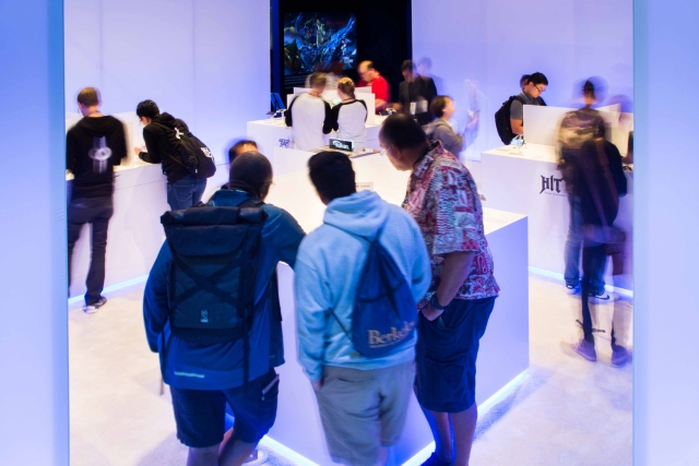 지난 14일(현지시각) 미국 LA 컨벤션센터에서 열린 E3 2016에서 삼성전자 불칸 게임존 전경. 사진=넥슨 제공.