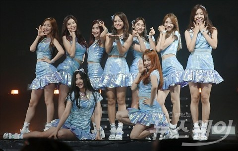  젤리피쉬 걸그룹 구구단, 어디에도 없던 스페셜 극단(종합)
