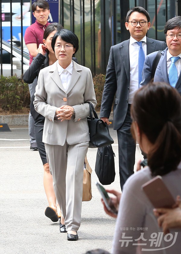 박선숙 국민의당 의원 리베이트 의혹과 관련, 영장실질심사 서울서부지방법원 출석. 사진=이수길 기자 leo2004@newsway.co.kr