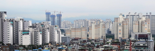 서울 전농동 아파트 단지 전경(출처=뉴스웨이 DB)