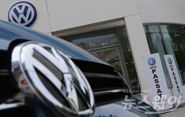 폴크스바겐은 지난해에도 디젤 자동차의 배기가스 조작 문제로 국내에서 판매금지 처분을 받았다. 사진=이수길 기자 leo2004@newsway.co.kr