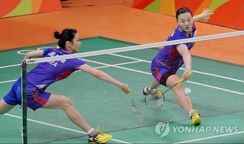 배드민턴 정경은-신승찬, 결승행 좌절