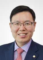 정태옥 의원 '열정페이' 근절 법안 발의 기사의 사진