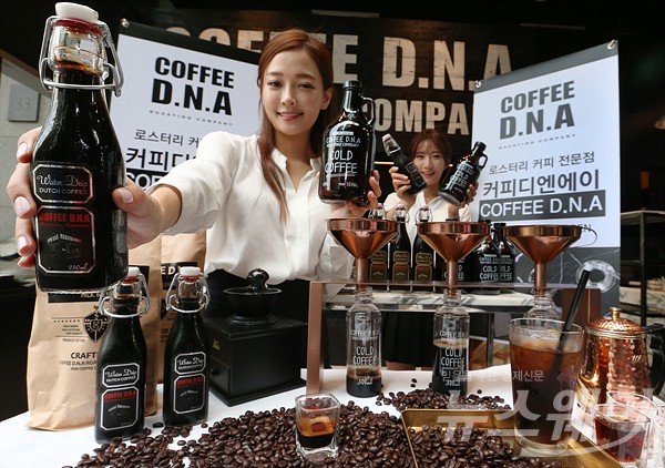 로스터리 커피 전문점 ‘커피디엔에이’ 오픈···진하면서 부드러운 커피 맛보세요! 기사의 사진