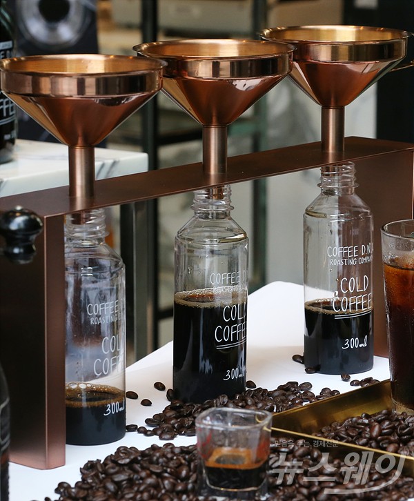 로스터리 커피 전문점 ‘커피디엔에이’ 오픈···진하면서 부드러운 커피 맛보세요! 기사의 사진