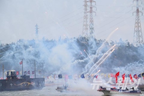 ‘호국의 울돌목’···명량대첩축제 신화 재현