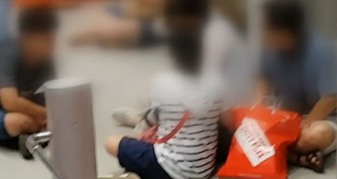 태풍에 항공기 지연, 승객 1만여 명 불편 겪어
