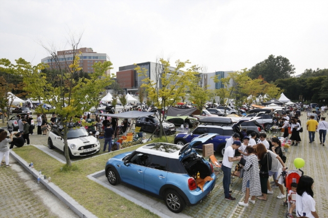 MINI 플리마켓에 사상 최대 규모인 총 1만3000여명이 참석했다. 사진=MINI 제공