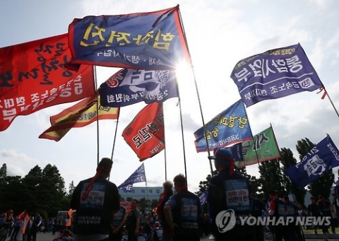 ‘국회가 규제 소굴’···0.1%가 흔든 노동개혁은 어디로