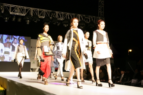 제5회 한지섬유 패션디자인 경진대회 성황